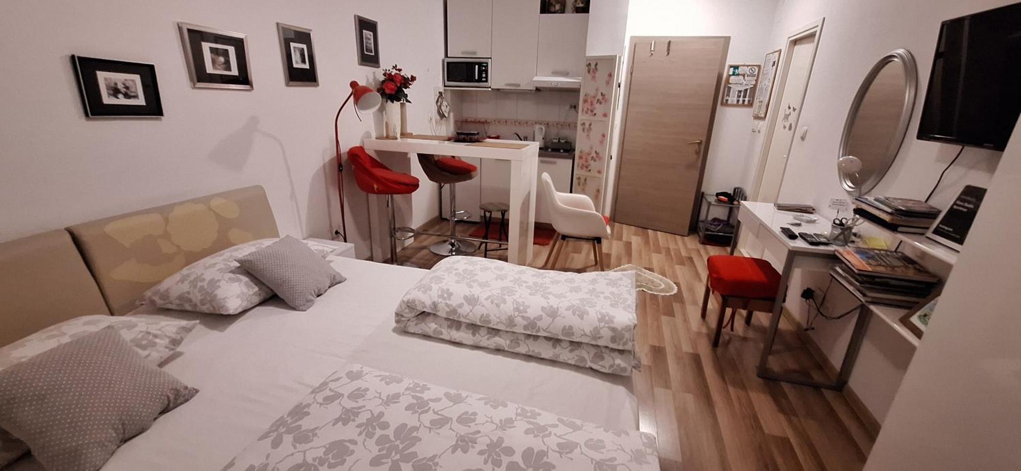 Klara Studio Apartman Split Exterior photo
